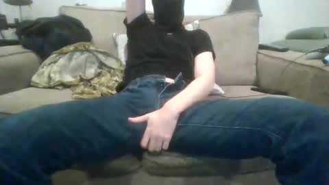 Snapshot of 029719 chatting on October 25, 10:11 pm Cute boi online show from October 25, 10:11 pm