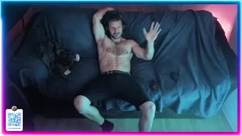 Snapshot of 19reddragon86 chatting on October 9, 5:34 am 19reddragon86 online show from October 9, 5:34 am