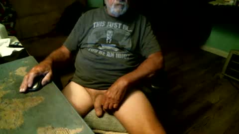 1handyanddee online show from June 23, 2:05 am