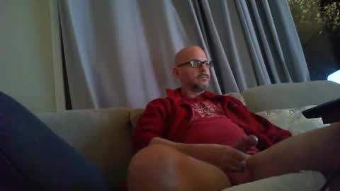 Snapshot of 1hotbaldguy chatting on December 10, 9:01 am 1hotbaldguy online show from December 10, 9:01 am