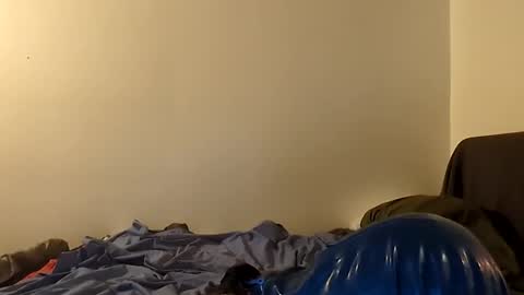 1toxiclust online show from November 7, 6:28 am