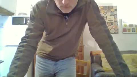 22esserre online show from March 5, 1:40 pm