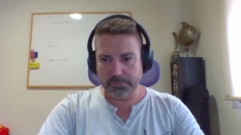 Snapshot of 23cmt4you_vlc chatting on September 19, 8:04 am 23cmt4you_vlc online show from September 19, 8:04 am