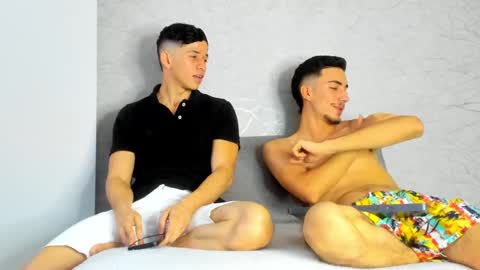 2alexoconor online show from January 3, 8:22 pm