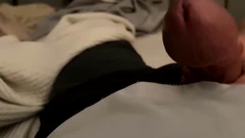 Snapshot of 2centz chatting on December 8, 7:37 am 2centz online show from December 8, 7:37 am