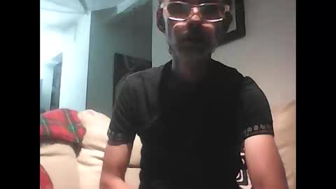 34colombiano34 online show from April 15, 8:25 am