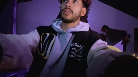 E V I L online show from November 25, 3:08 am