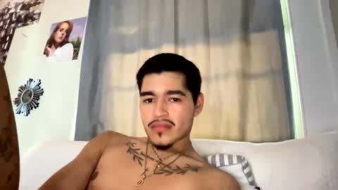 4ngelbad_boy online show from June 4, 9:32 pm