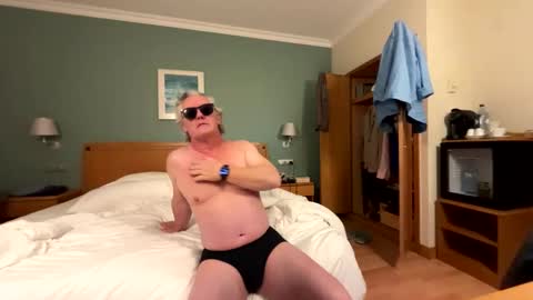 50smoothgay online show from April 14, 9:36 pm