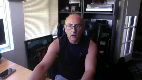 daddy vegas  for single women and couples here online show from September 28, 6:39 pm