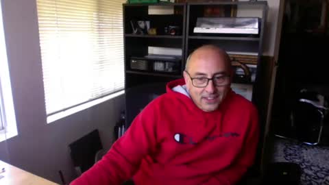 daddy vegas  for single women and couples here online show from December 8, 8:25 pm