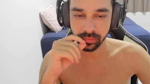 high online show from November 23, 10:10 pm