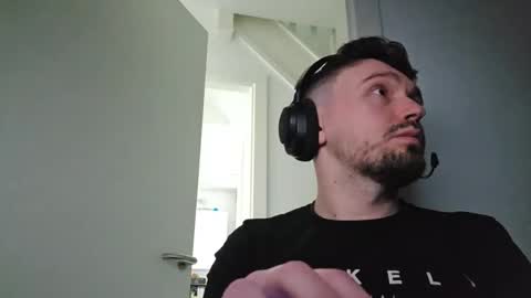 8inchdude93 online show from March 16, 10:41 am