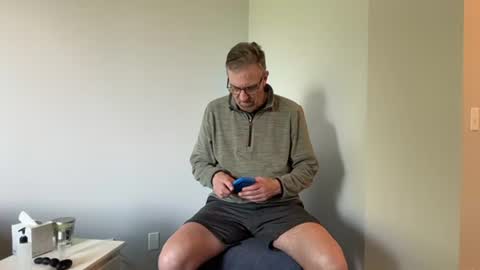 DildoRidingDilf online show from July 8, 12:36 am