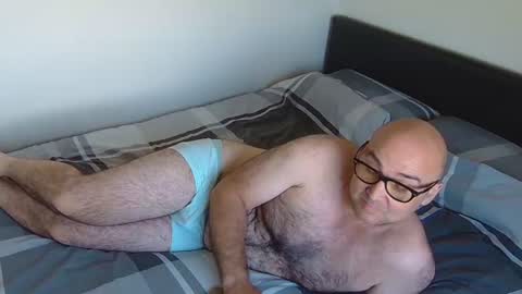 God Zeus online show from June 12, 5:11 pm