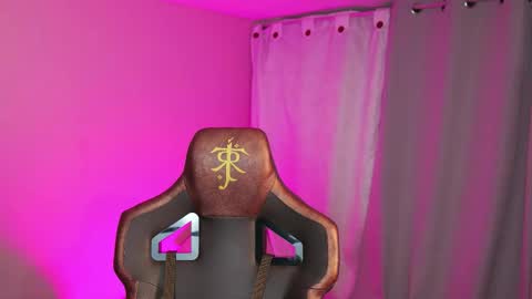 _aragorn__ online show from December 4, 9:27 am