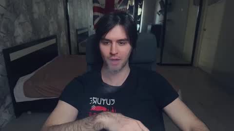 Snapshot of _fatrabbit chatting on February 14, 11:31 am Keanu online show from February 14, 11:31 am