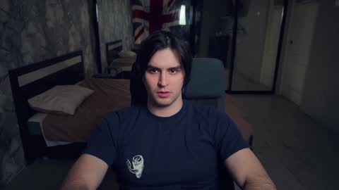 Snapshot of _fatrabbit chatting on December 3, 3:33 pm Keanu online show from December 3, 3:33 pm