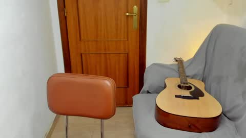 Layne online show from April 13, 2:18 pm