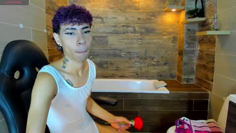 Snapshot of _lemmon_ chatting on February 19, 3:16 pm  L E M M O N  online show from February 19, 3:16 pm