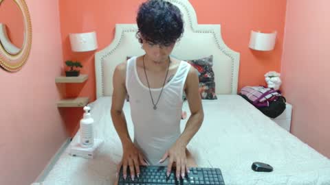 Snapshot of _lemmon_ chatting on January 28, 3:04 pm  L E M M O N  online show from January 28, 3:04 pm