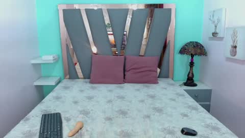 Snapshot of _lemmon_ chatting on December 13, 7:32 pm  L E M M O N  online show from December 13, 7:32 pm