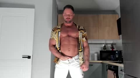 _miles19 online show from March 28, 11:32 am