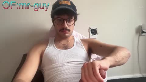 _mrguy_ online show from February 10, 8:13 pm