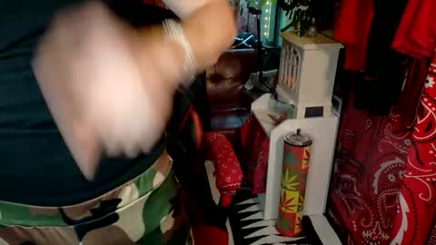 REDxxx online show from December 1, 9:34 am