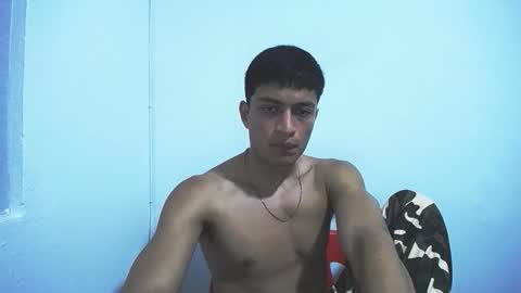 Juan Pablo-independent model online show from November 21, 11:48 pm