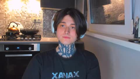 _torfin_ online show from March 27, 1:43 am