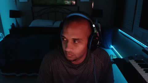 a4orce online show from March 25, 2:15 am