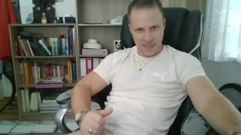 Long distance cumshot online show from February 16, 8:23 am