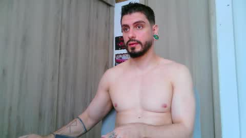 Aaron kwok online show from March 14, 9:55 pm