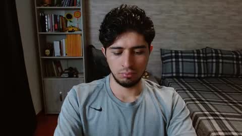 Aaron online show from February 6, 7:44 pm