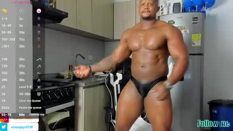 Snapshot of aaron_st chatting on October 24, 9:27 pm Aaron online show from October 24, 9:27 pm