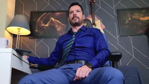 Aaron online show from November 7, 11:13 am