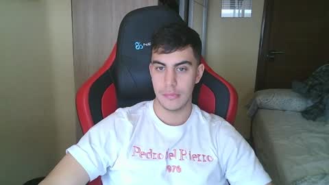 aaronlavine online show from February 7, 2:15 pm