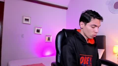 Ig ronnyabrahan   online show from December 8, 10:08 am