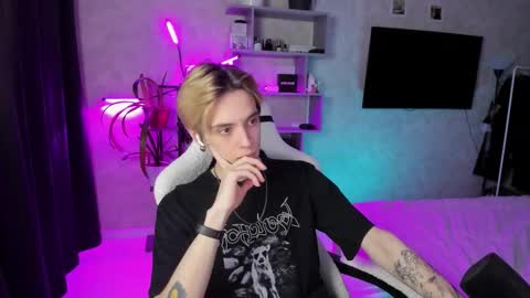 Nick online show from March 8, 12:09 pm