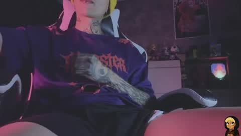 Acid Milo online show from June 10, 1:18 am