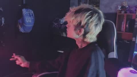 Acid Milo online show from May 16, 12:36 pm