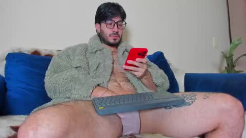 Snapshot of ackerman_eren_ chatting on January 23, 9:29 am R. online show from January 23, 9:29 am