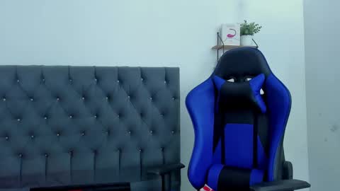 adam boss online show from October 26, 7:32 am