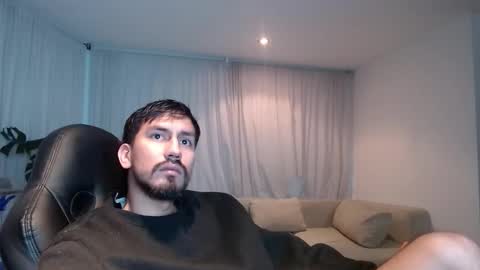 adam_evehotroom online show from January 14, 12:48 am