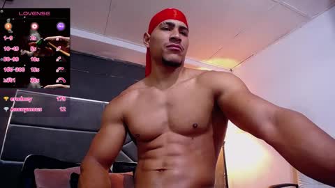 Snapshot of adam_fit19cm chatting on October 23, 2:53 pm Adam online show from October 23, 2:53 pm