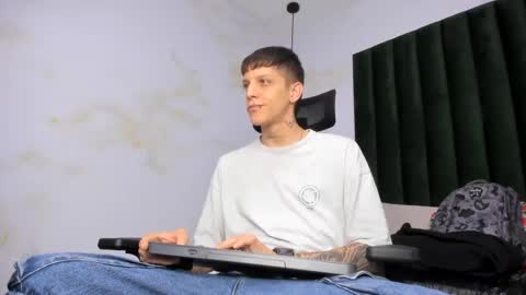 Adam online show from February 26, 8:20 pm