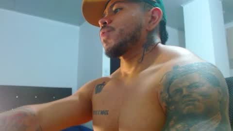 adam shilder7 online show from February 18, 9:01 pm