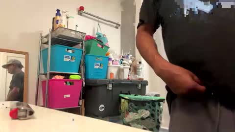 adick_ting online show from April 2, 1:41 pm