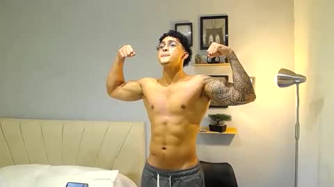 Adonis online show from November 29, 4:03 am